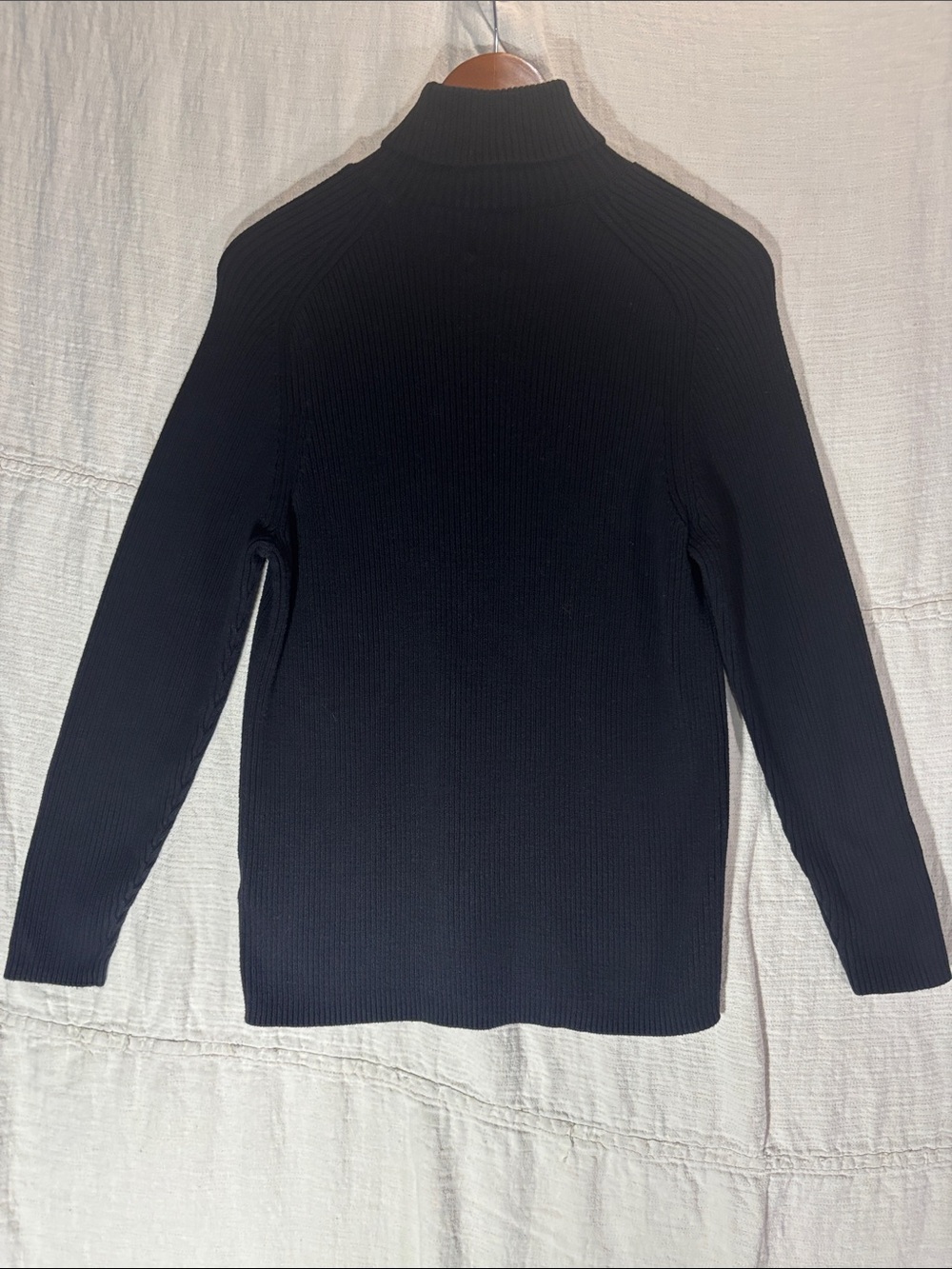 H&M Men's Muscle Fit Ribbed Turtleneck Sweater Black Size Large EUC - Picture 7 of 8